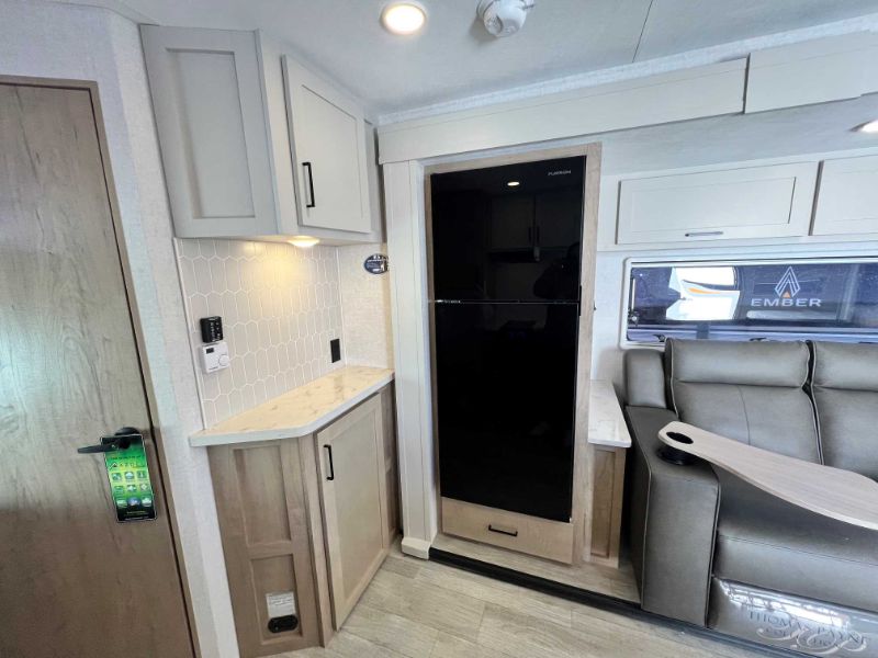 2027 Ember RV Touring Edition 2200ETL - Image 15