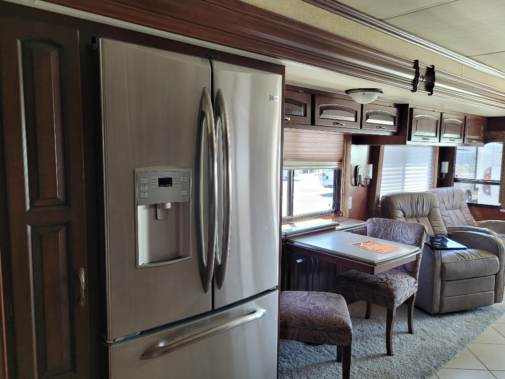 2011 Newmar Dutchstar 4020 - Image 23