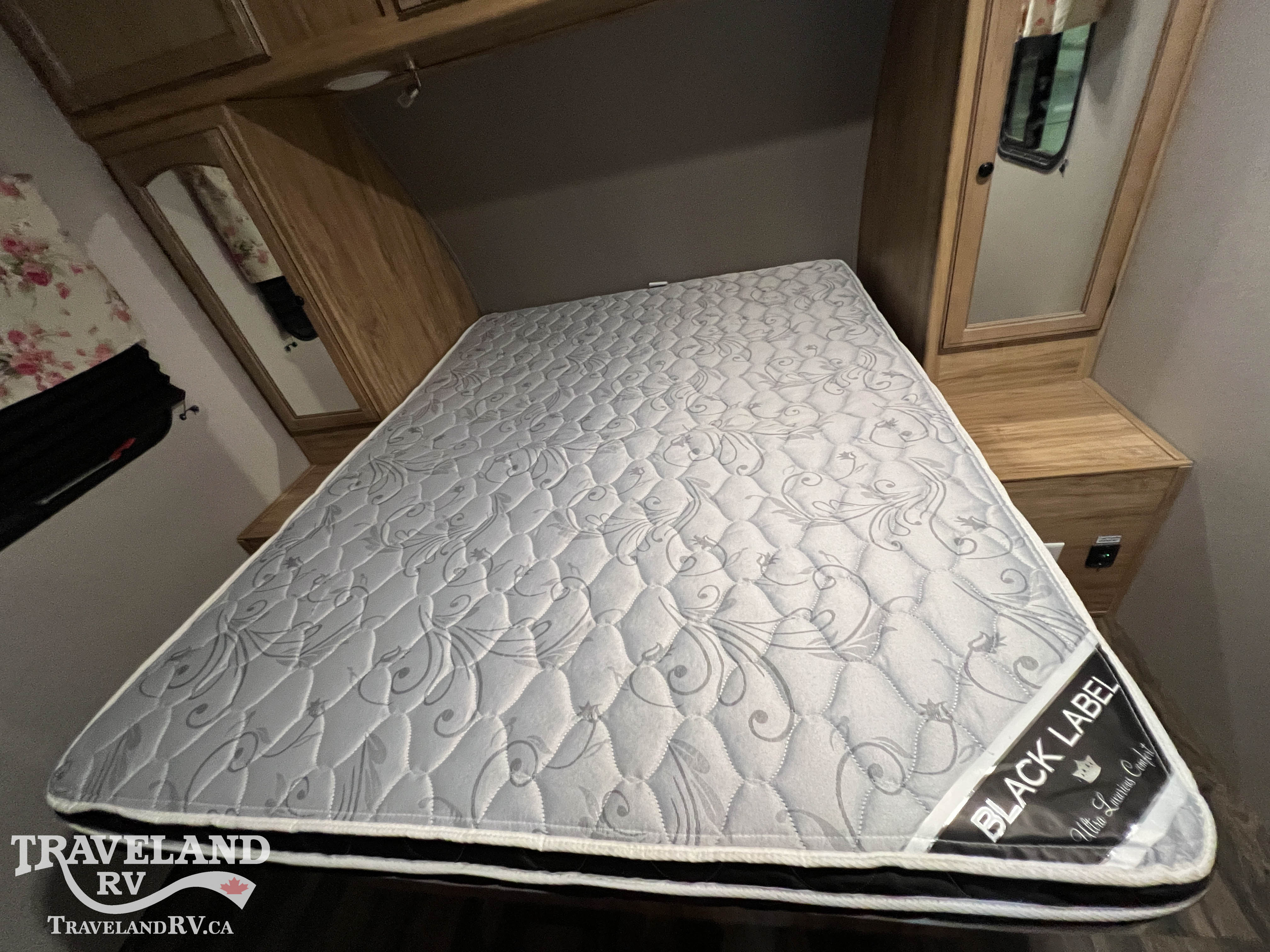 2019 Coachmen Freedom Express Ultra Lite 204RD - Image 21