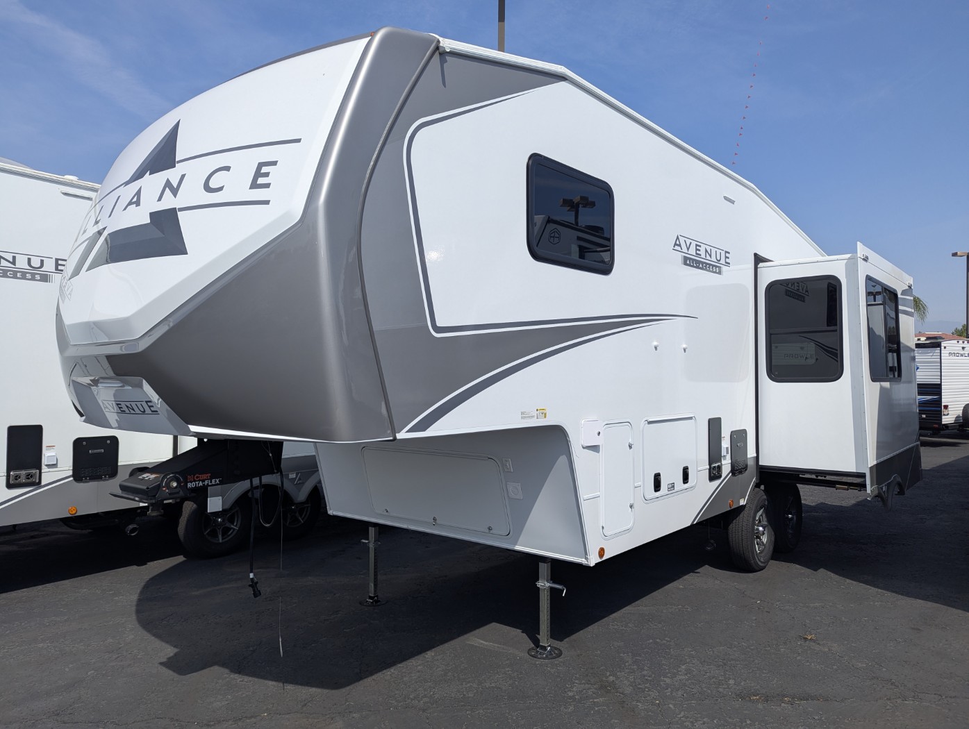 2026 Alliance RV Avenue 23ML - Image 3