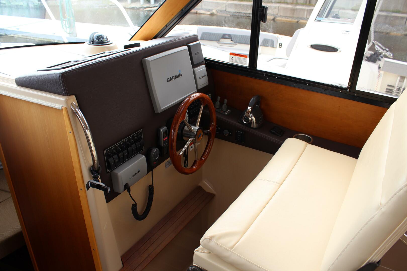 2013 Cutwater LE - Image 17