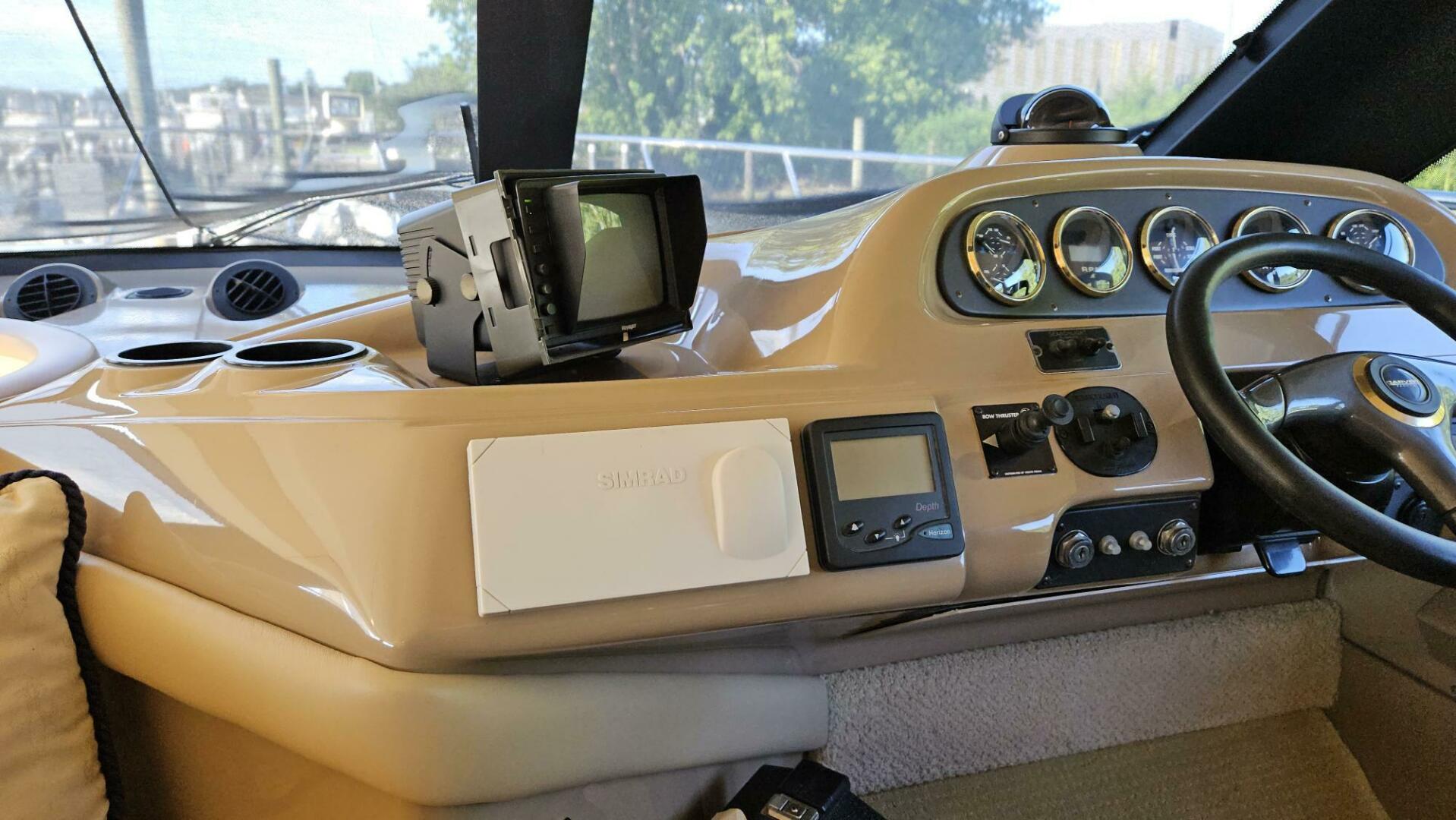 2000 Carver 450 Voyager - Image 22