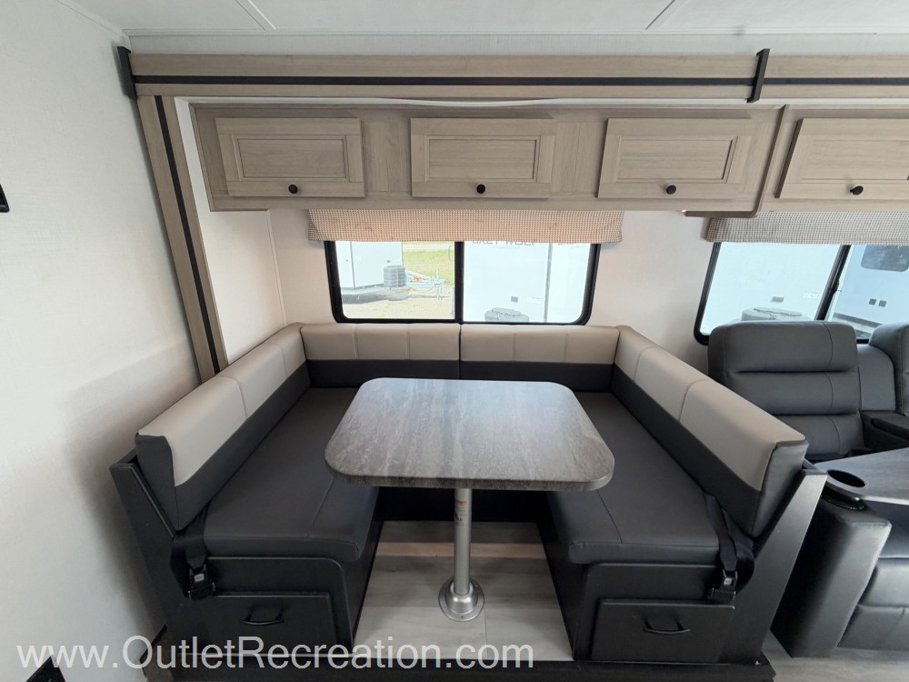 2025 Forest River Sunseeker 3010DS - Image 15