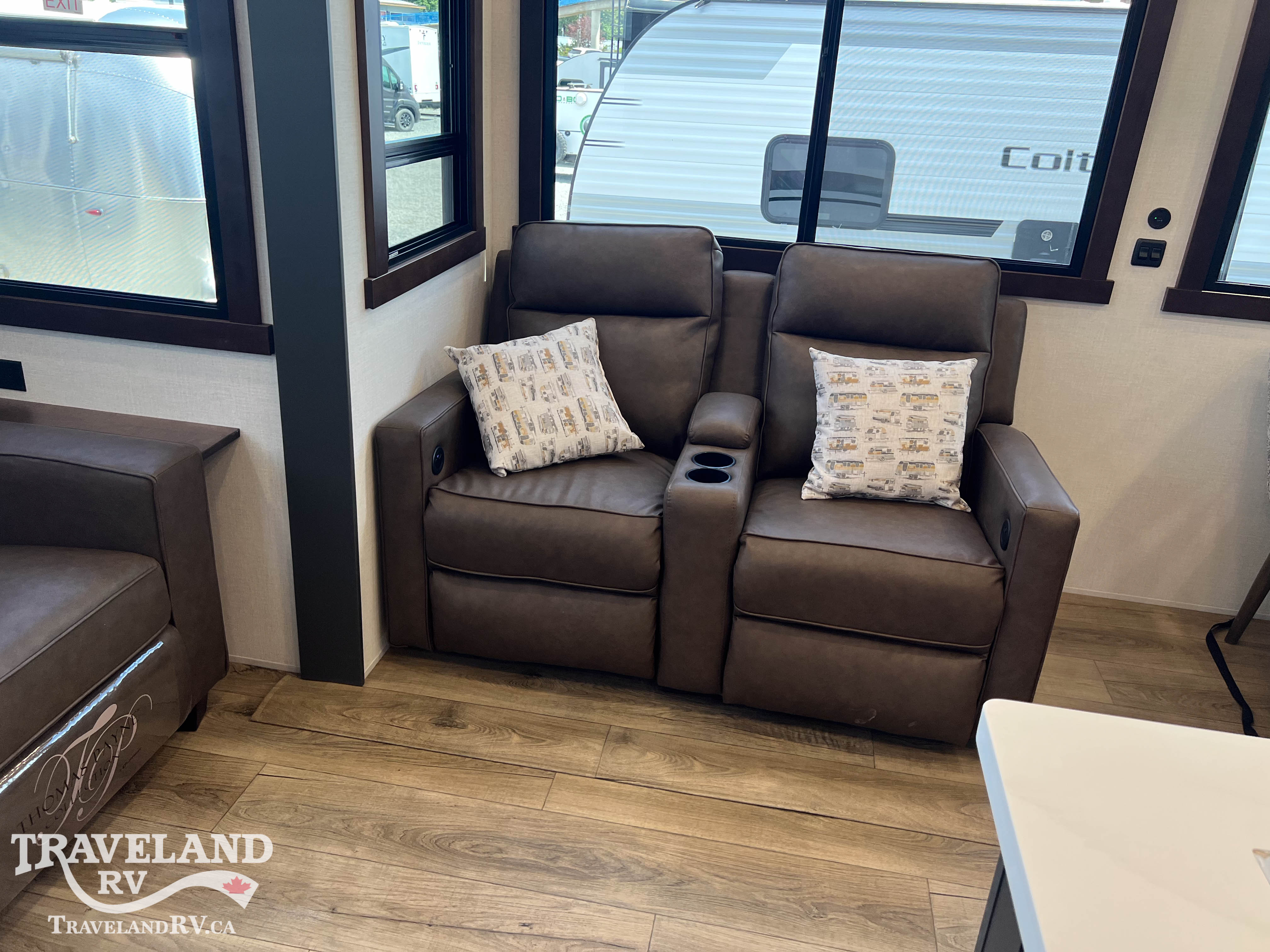 2027 Forest River Cedar Creek Cottage 40CDL - Image 29