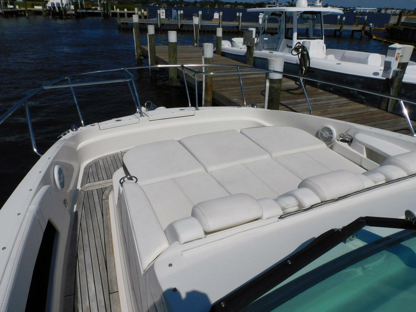 2018 Sea Ray Sundancer 320 - Image 20