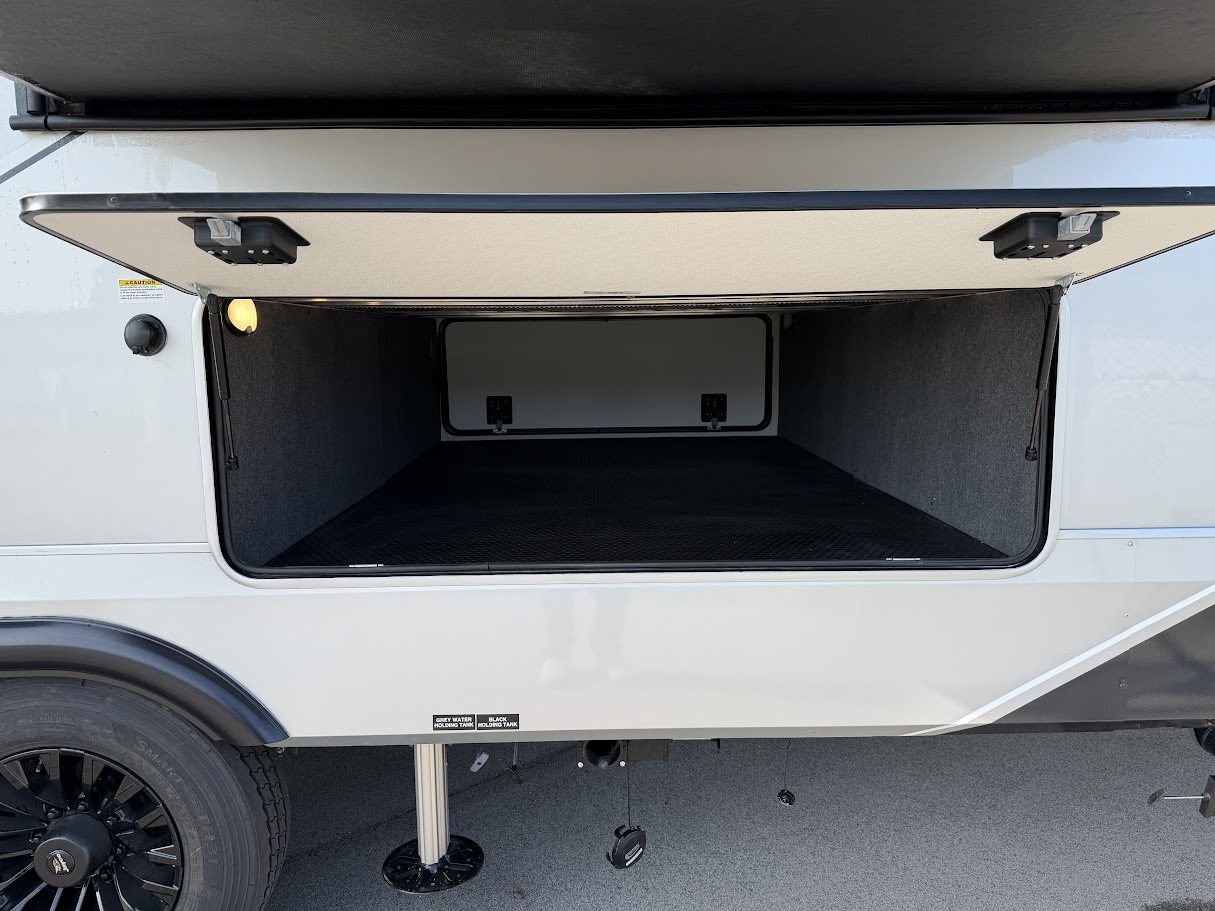 2027 JAYCO PINNACLE 39FLOK - Image 6