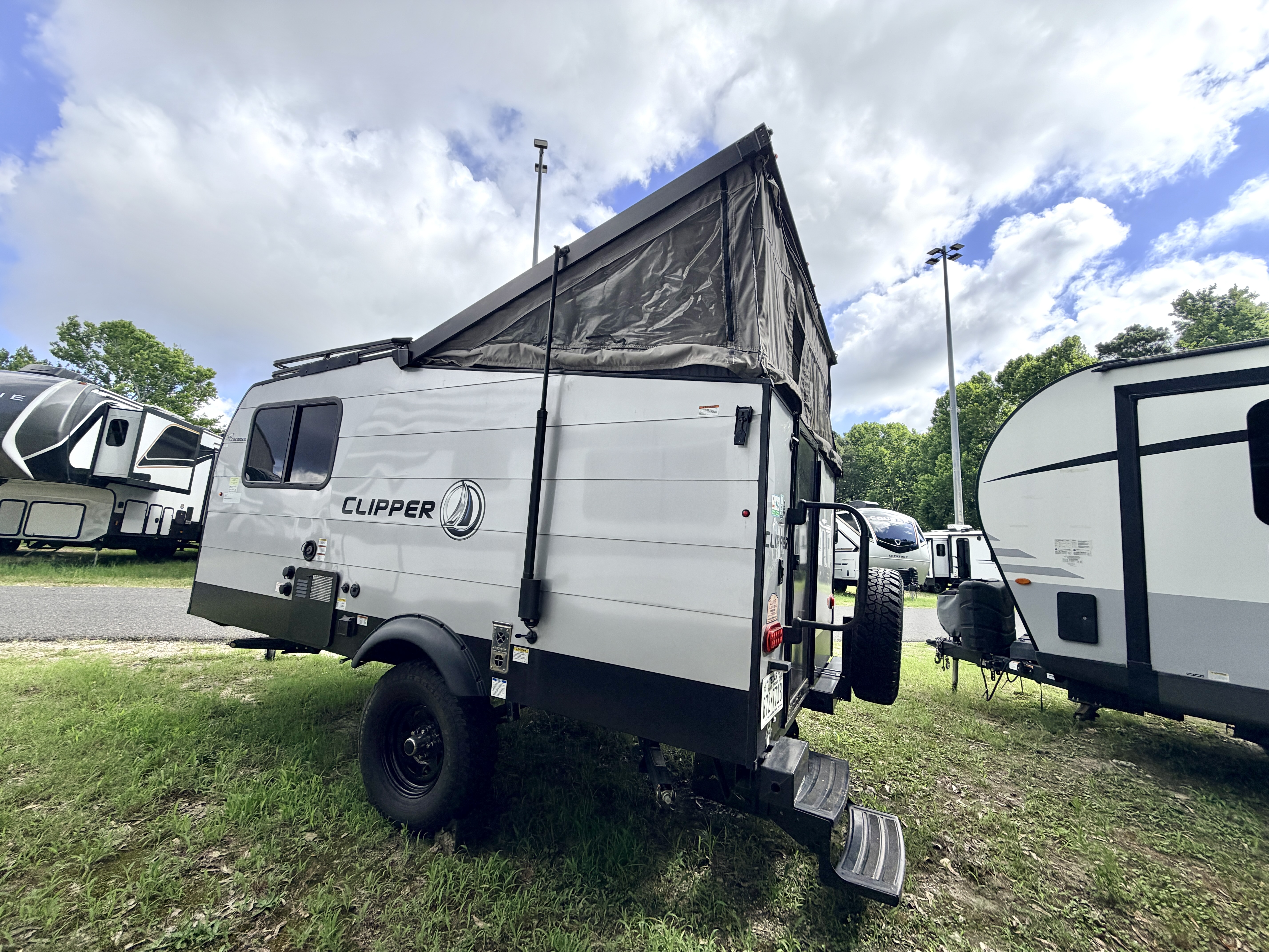 2023 Coachmen Clipper Express 12.0TD PRO - Image 7