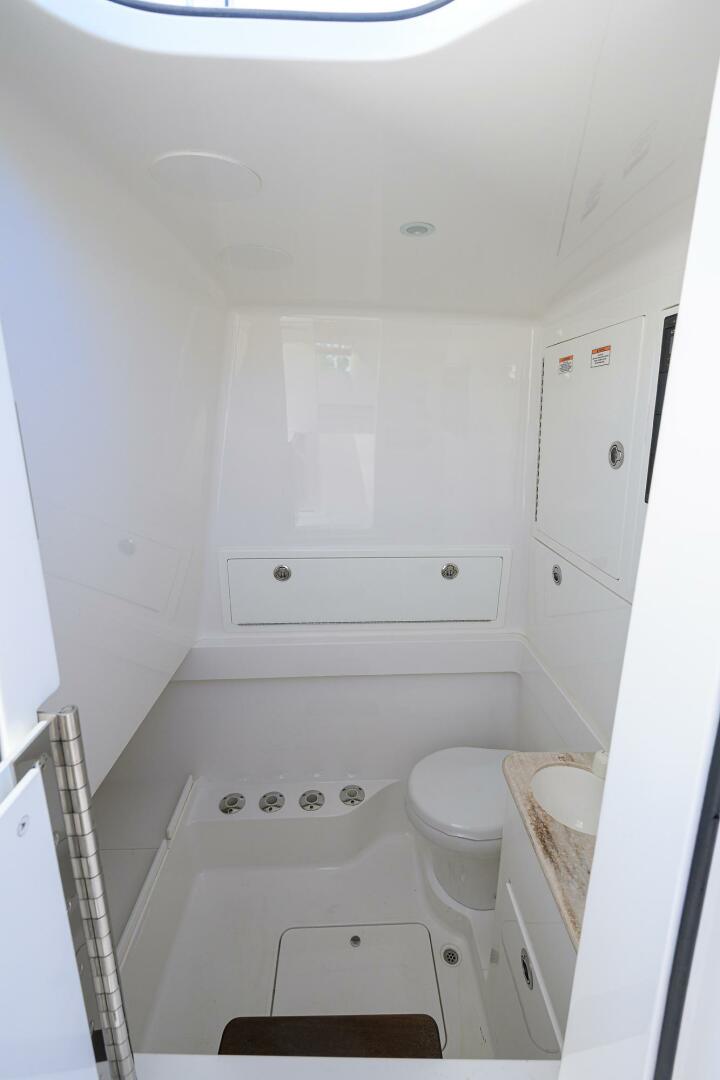 2022 Valhalla Boatworks V-41 - Image 24