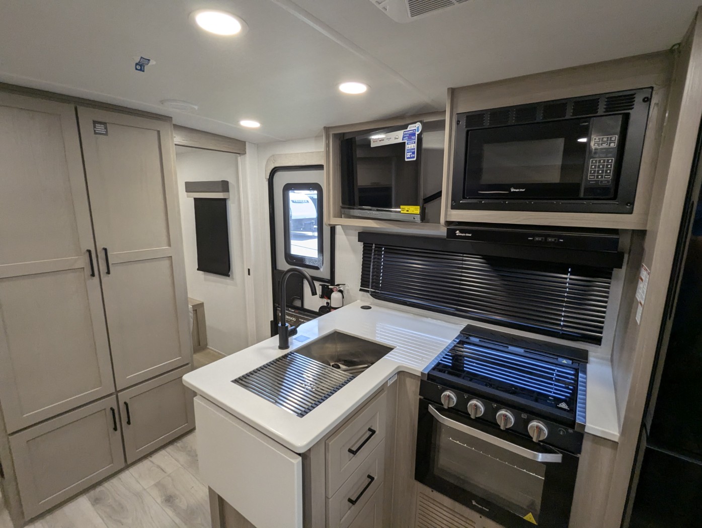 2026 Forest River Rockwood Mini Lite 2520BH - Image 21