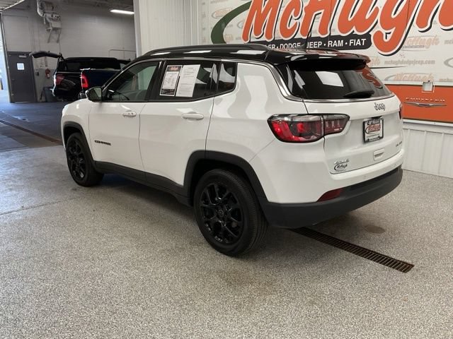 2025 Jeep Compass Limited 4x4 - Image 9