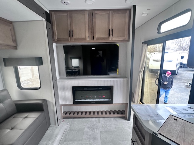 2025 CHEROKEE TIMBERWOLF 39HBA - Image 31