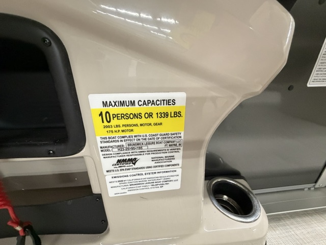 2026 HARRIS CRUISER 230 CWDH - Image 19