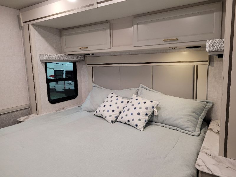 2026 Holiday Rambler Admiral 28A - Image 18