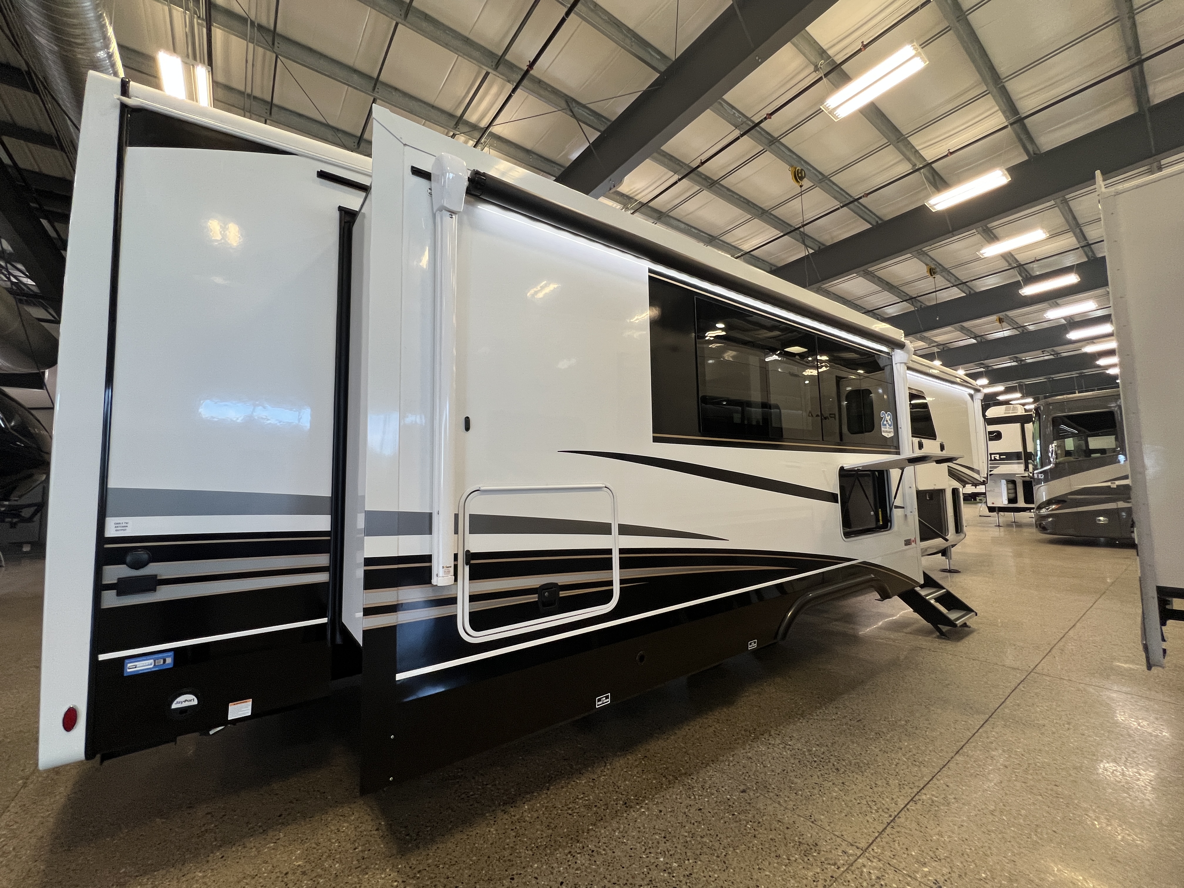 2027 Jayco Pinnacle 38FBRK - Image 7