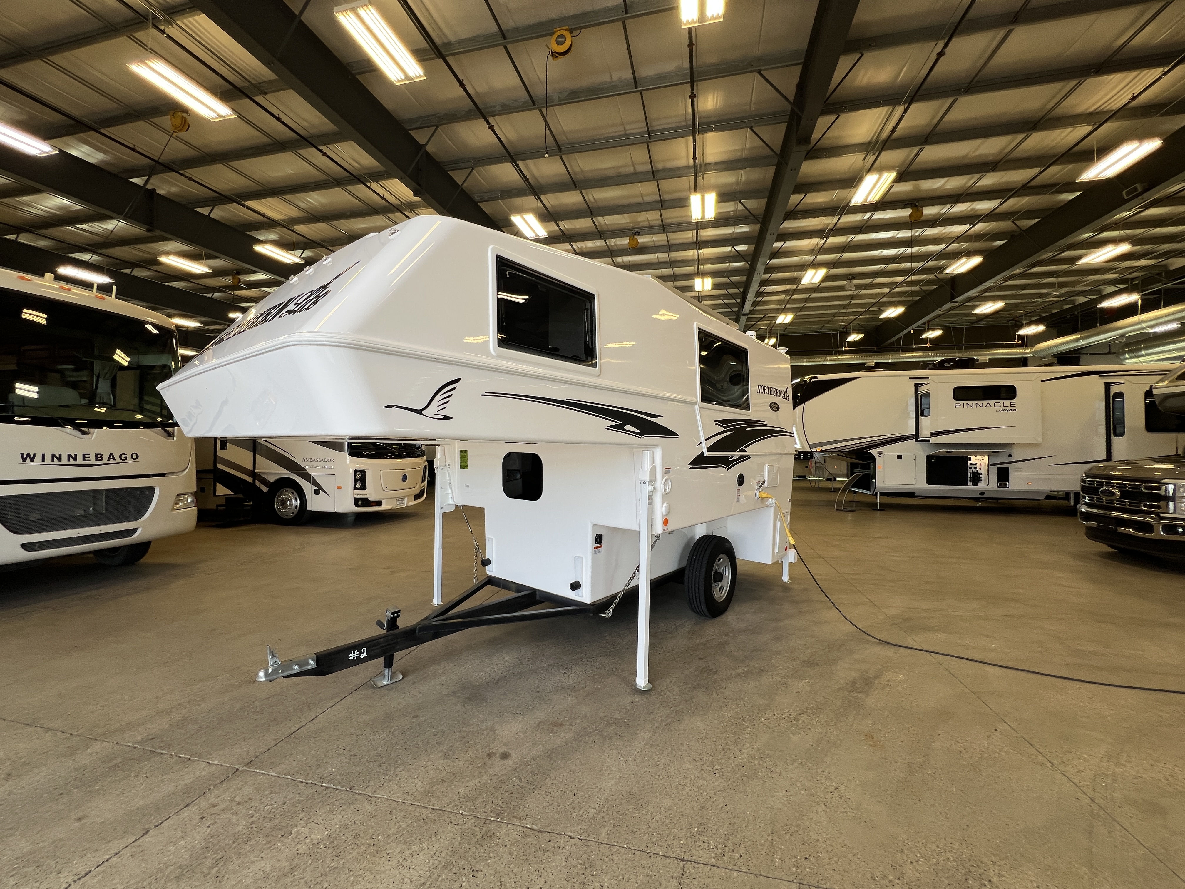 2027 NORTHERN LITE LIMITED EDITION 8-11 EX DRY BATH - Image 5