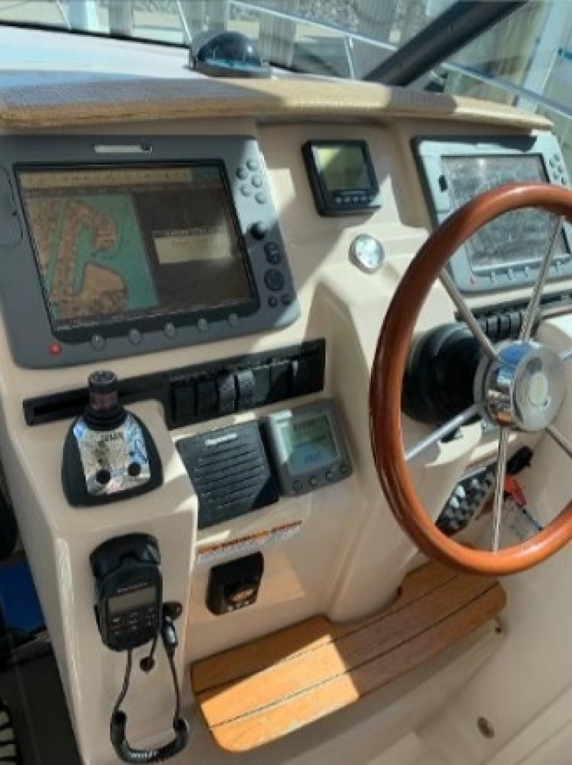2008 Tiara Yachts 3900 Sovran - Image 13
