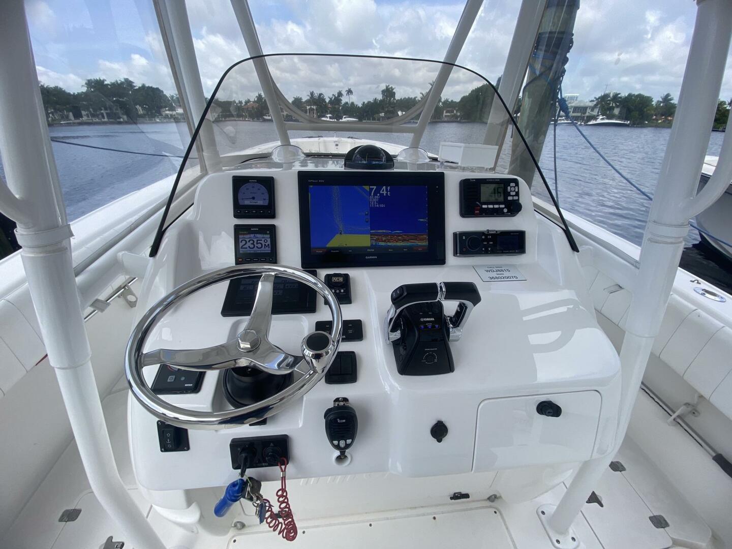 2006 Intrepid 370 - Image 18