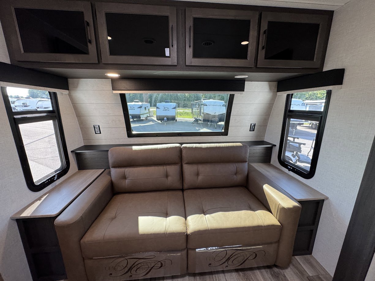 2026 VENTURE RV SPORTTREK 333VMI - Image 16