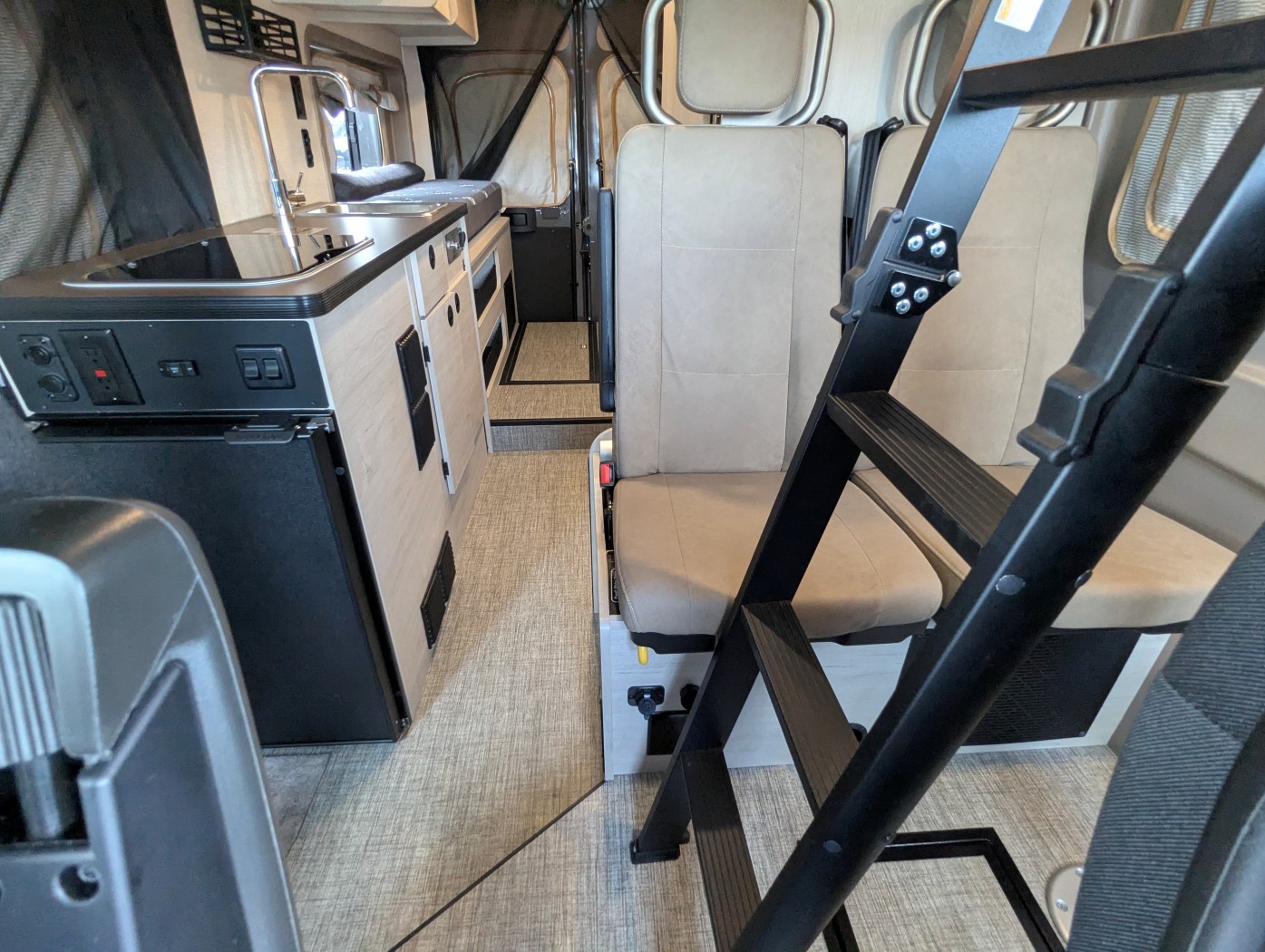 2027 Winnebago Solis 59PX - Image 21