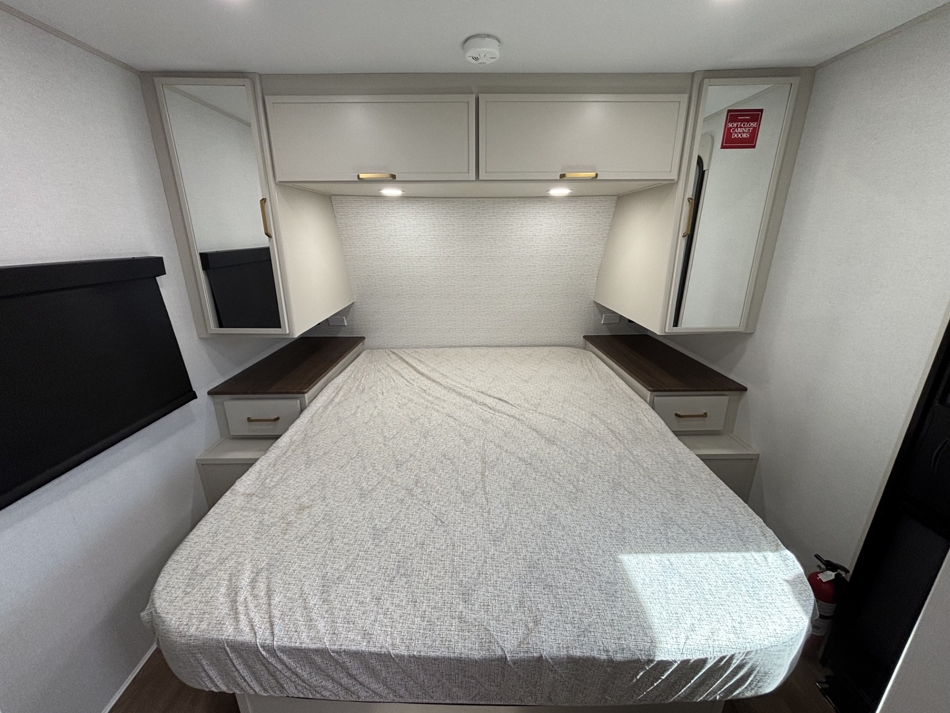 2027 Grand Design Imagine XLS 23LDE - Image 16