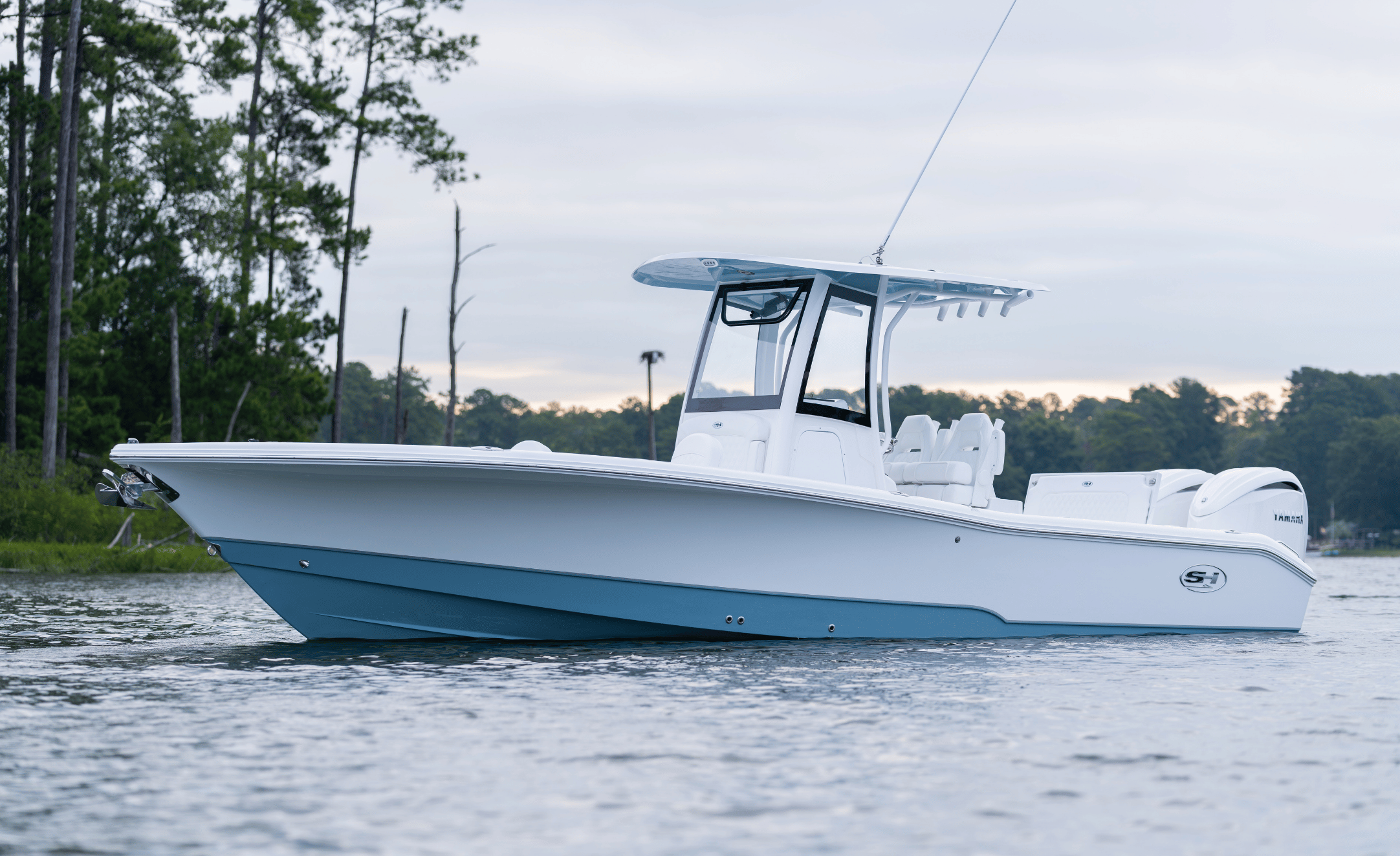 2027 SEA HUNT BX 28 - Image 1