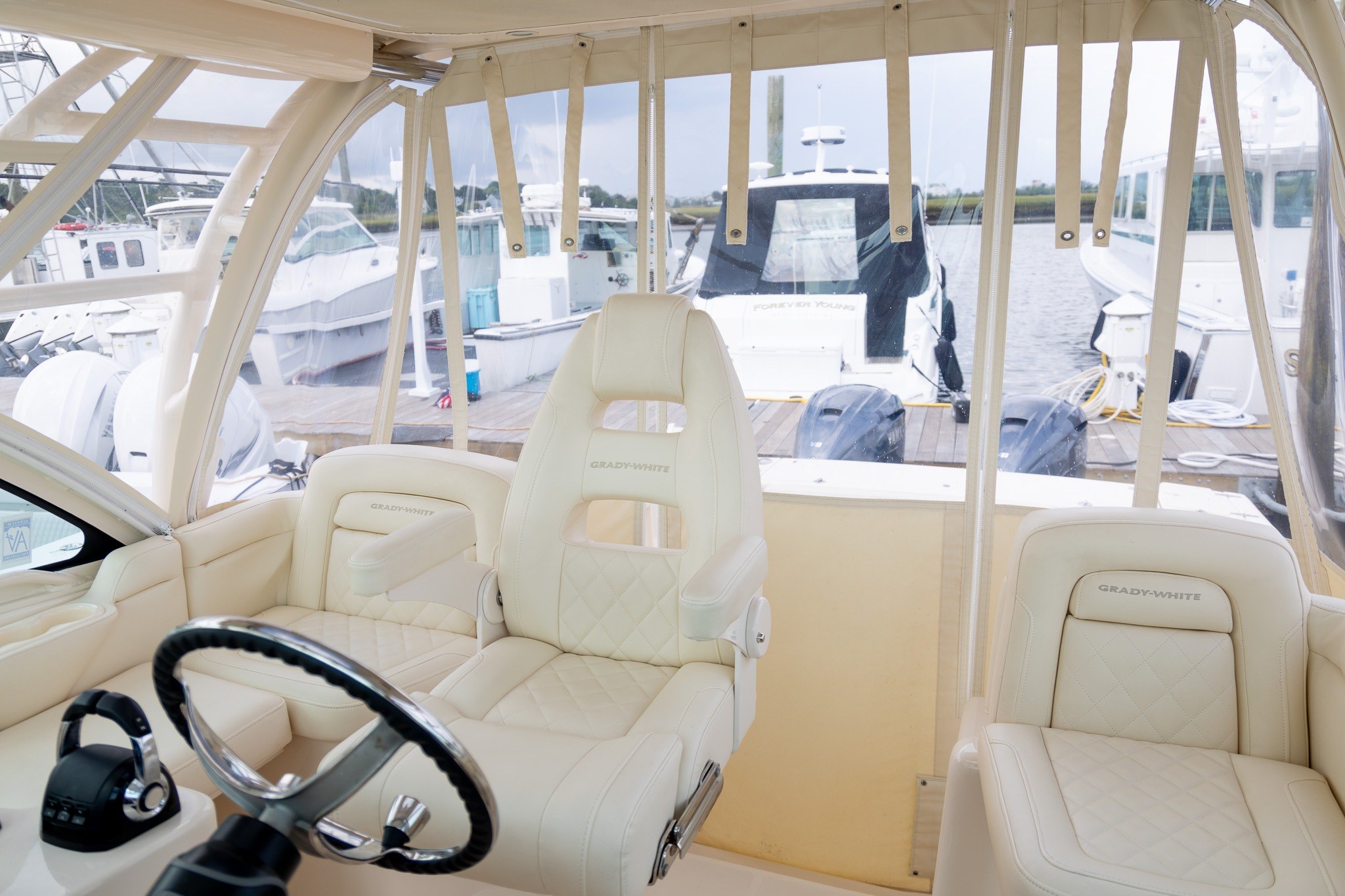 2020 Grady-White Express 330 - Image 17