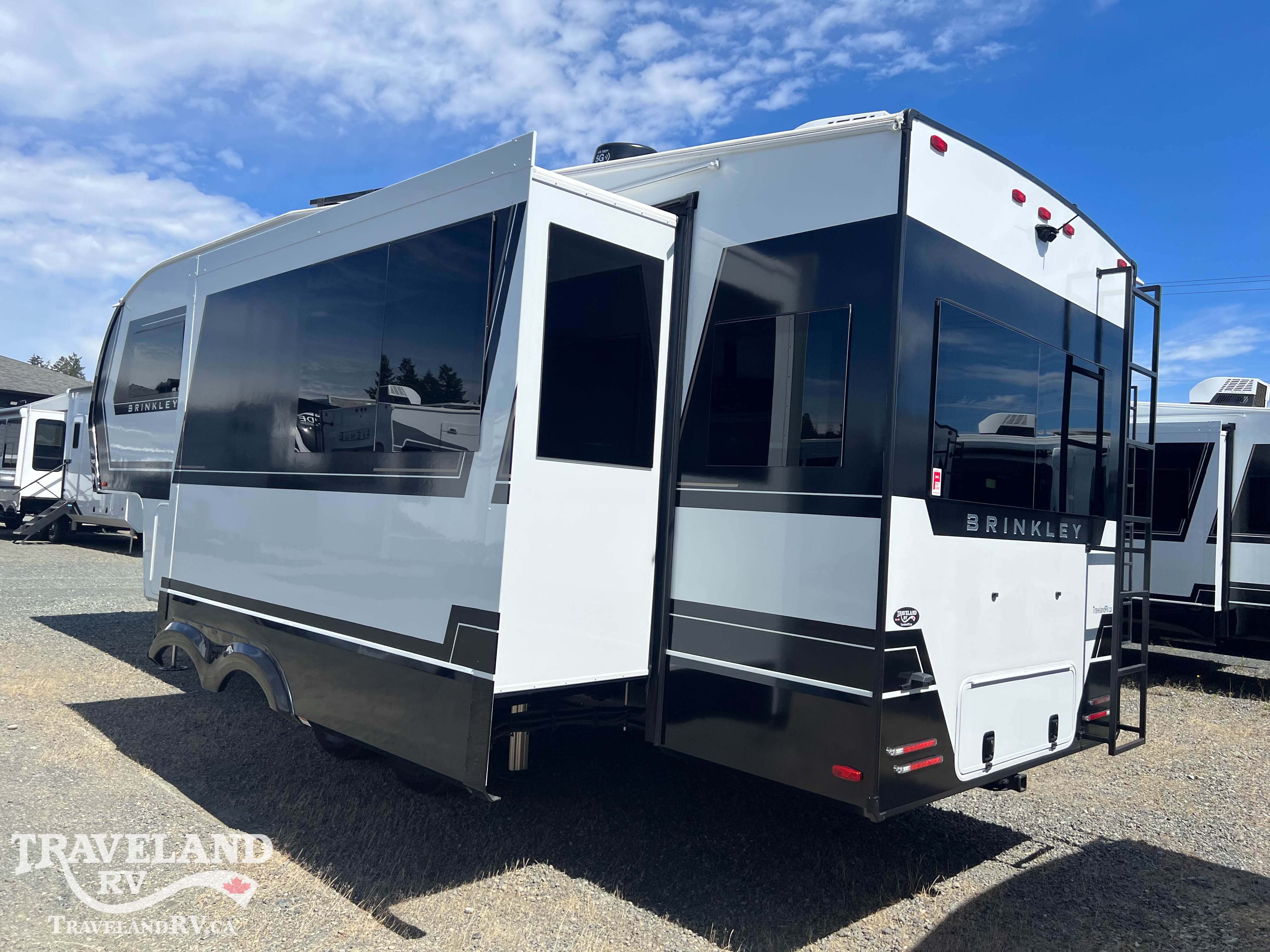 2025 BRINKLEY MODEL Z 2670 - Image 6