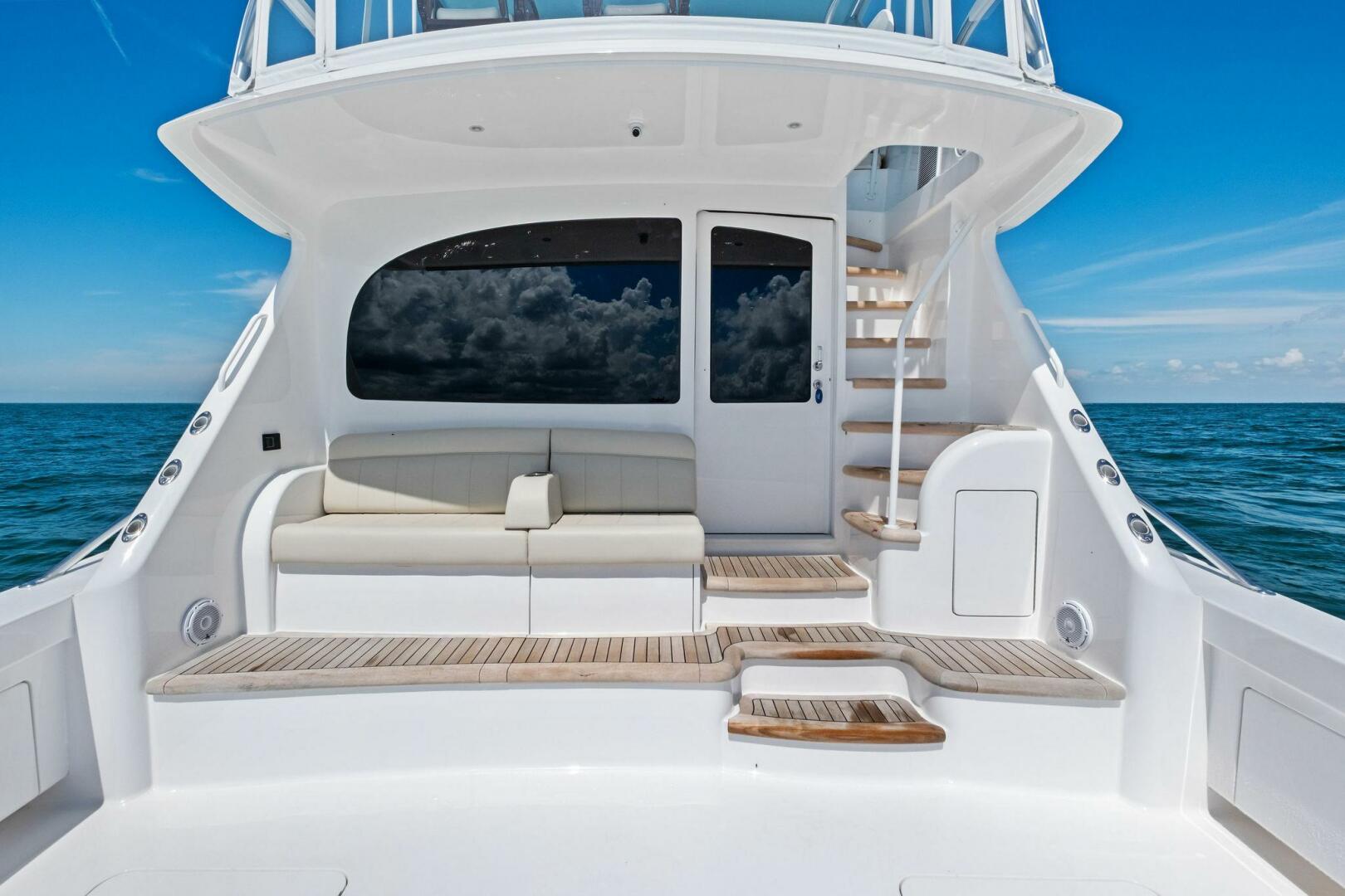 2025 Viking 58 Convertible - Image 4