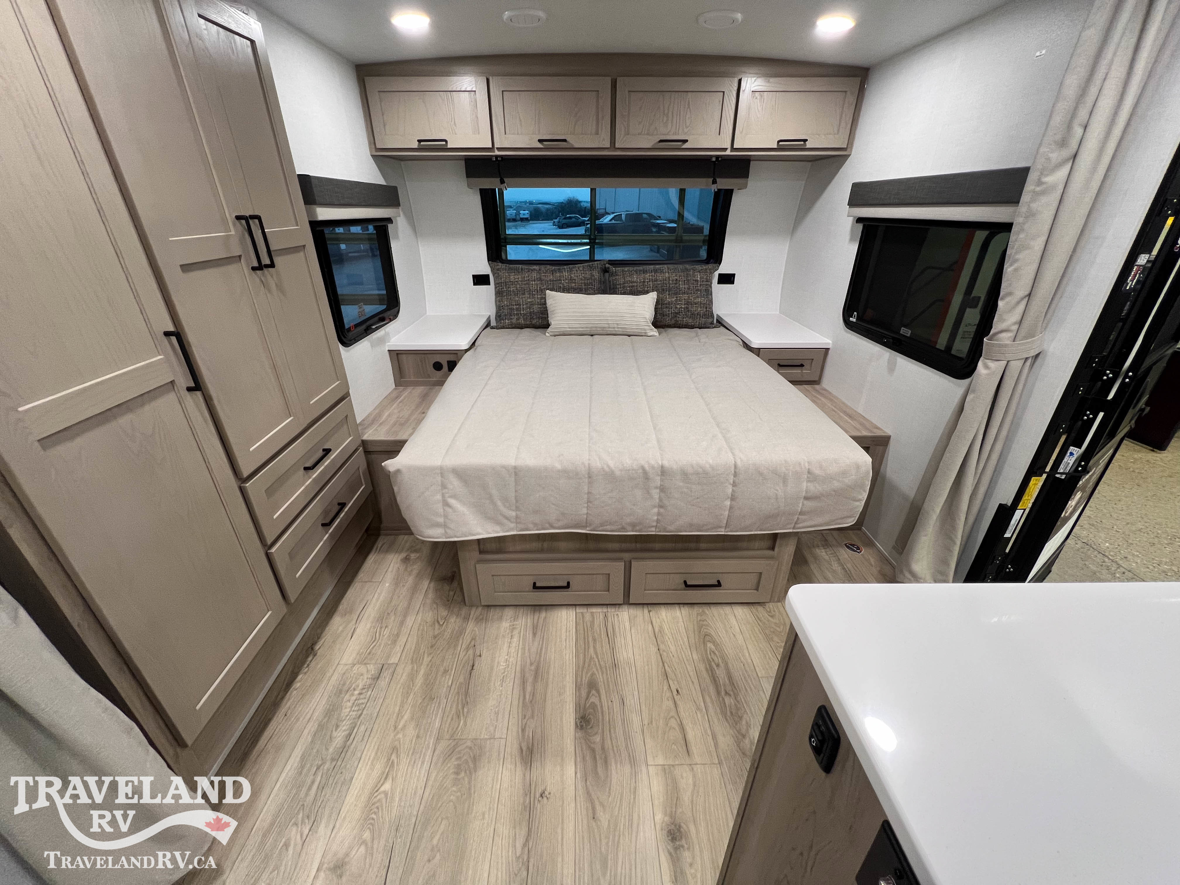 2026 Forest River Rockwood Mini Lite 2522FB - Image 6