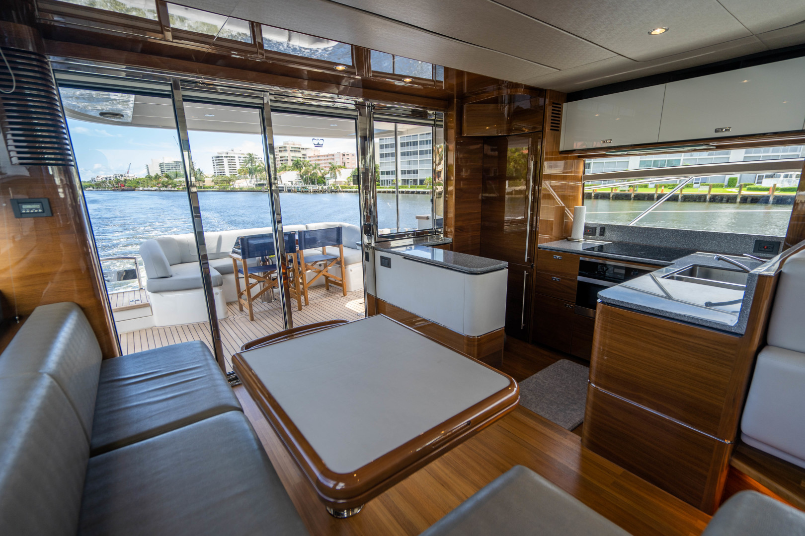 2018 Princess F62 - Image 72