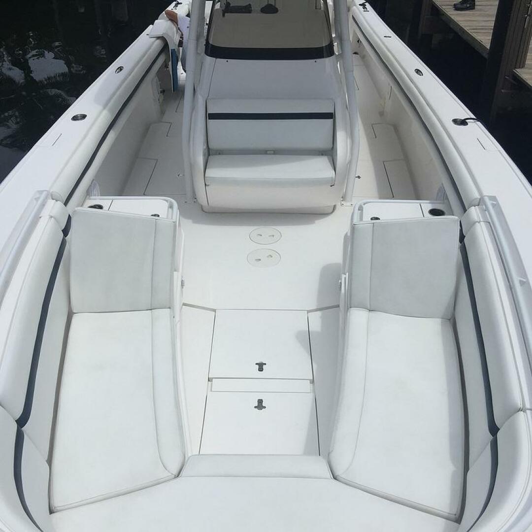 2015 Intrepid 375 Center Console - Image 8