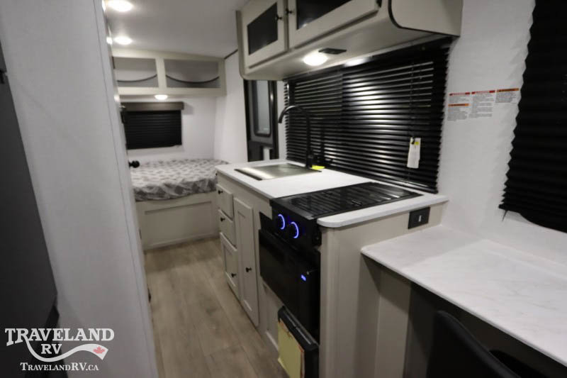 2025 Coachmen Northern Spirit Bijou 15RLB - Image 12
