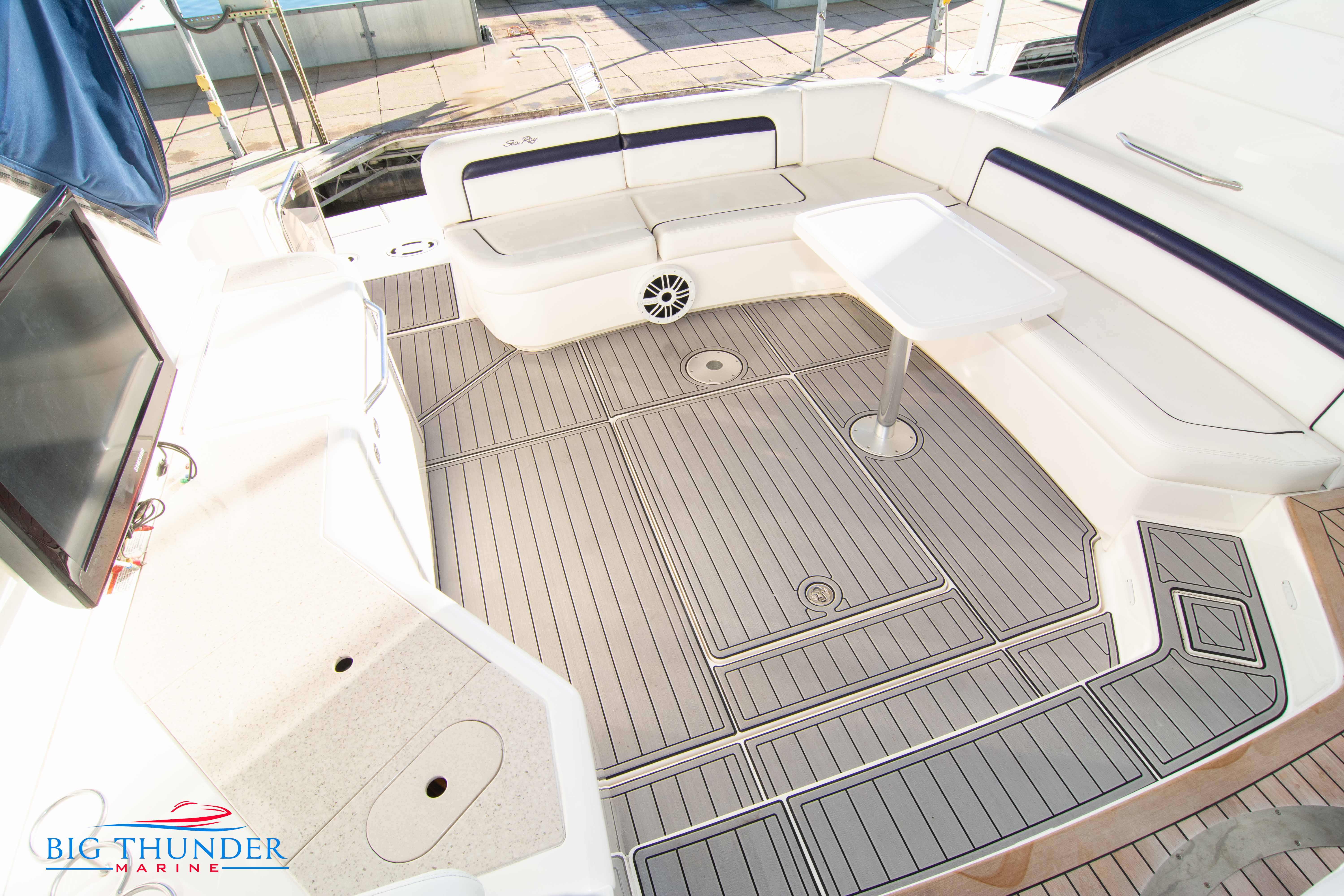 2010 Sea Ray Sundancer 540 - Image 11