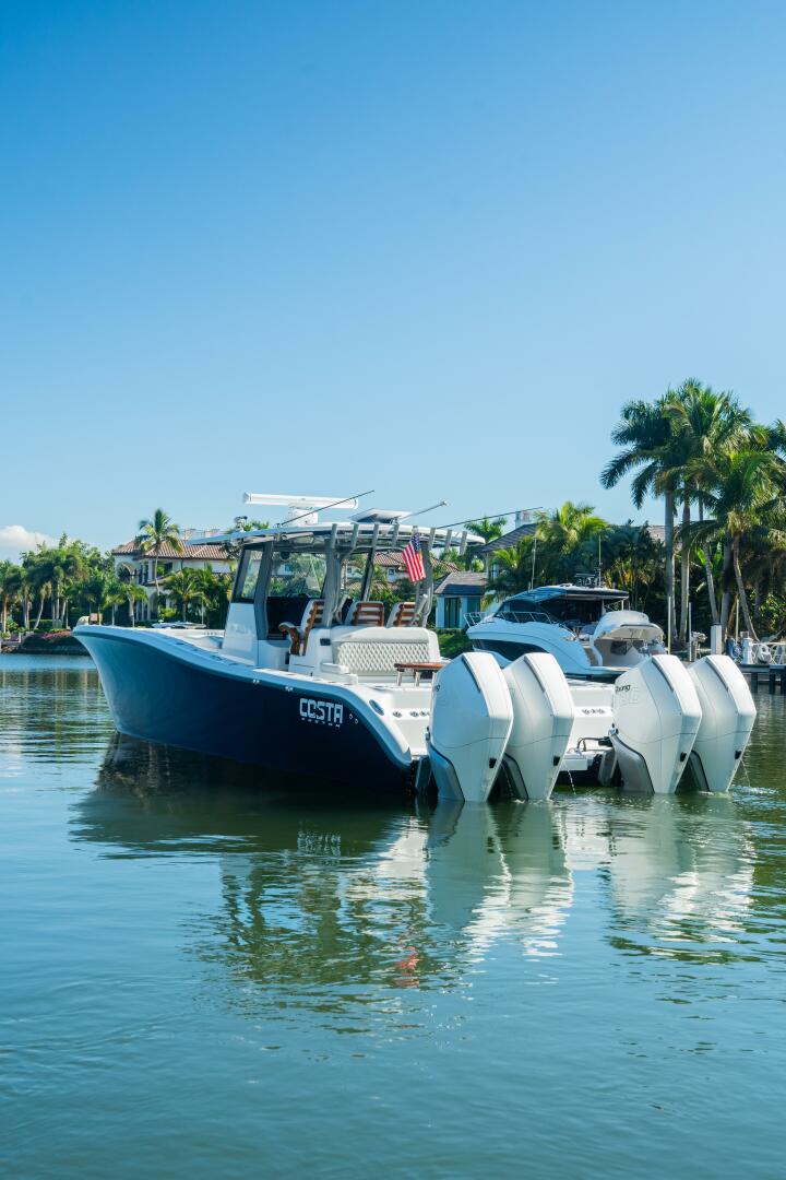 2025 Costa Custom - Image 32