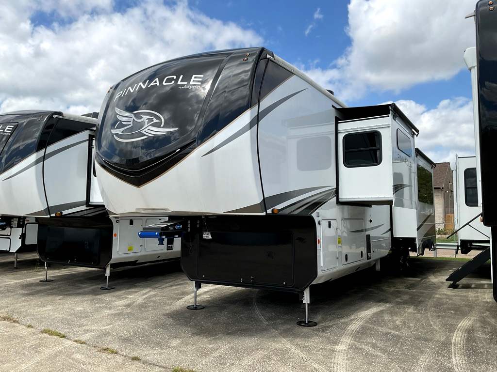 2025 JAYCO PINNACLE 38 FBRK - Image 3