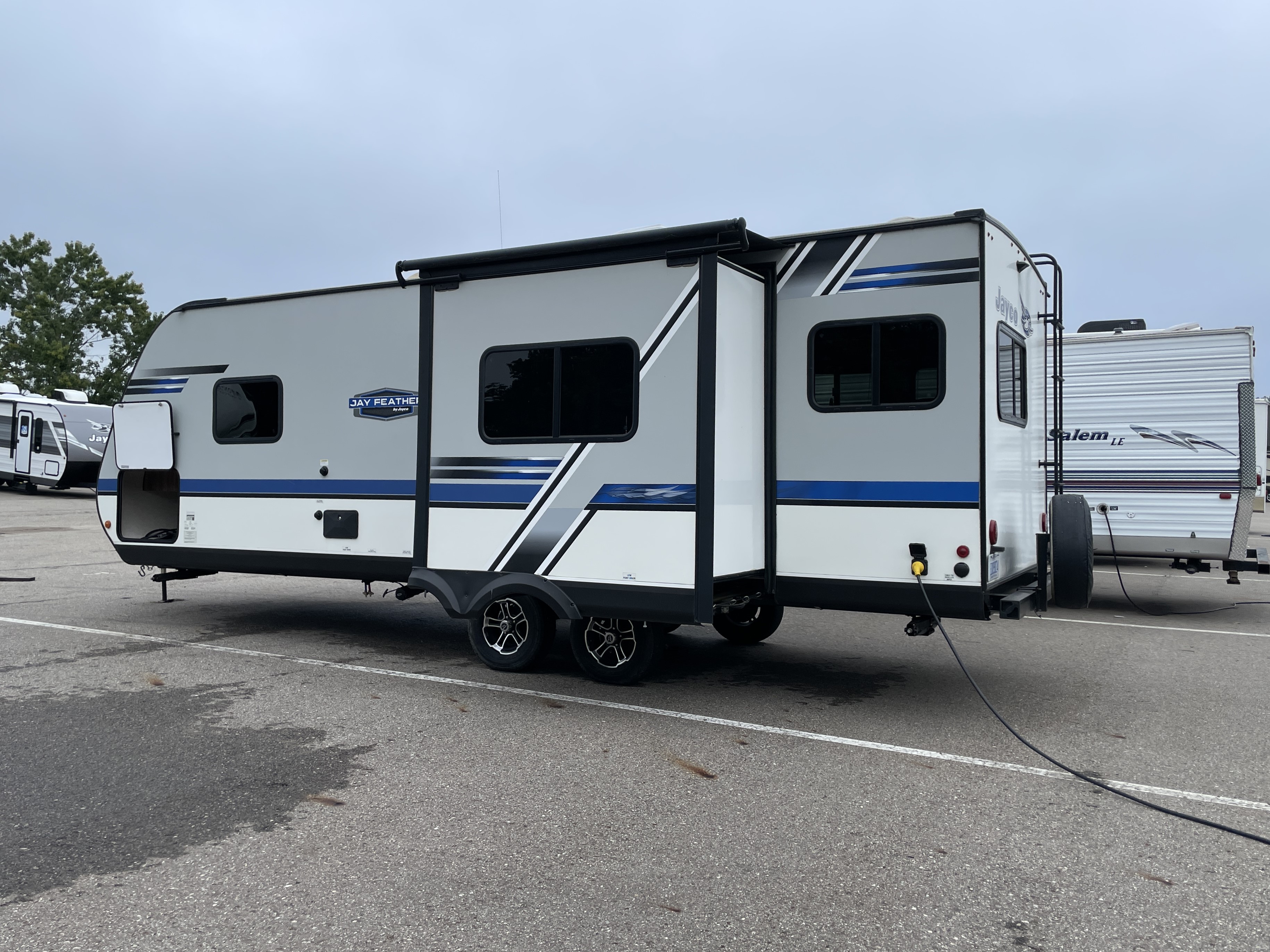 2019 Jayco Jay Feather 24RL - Image 5