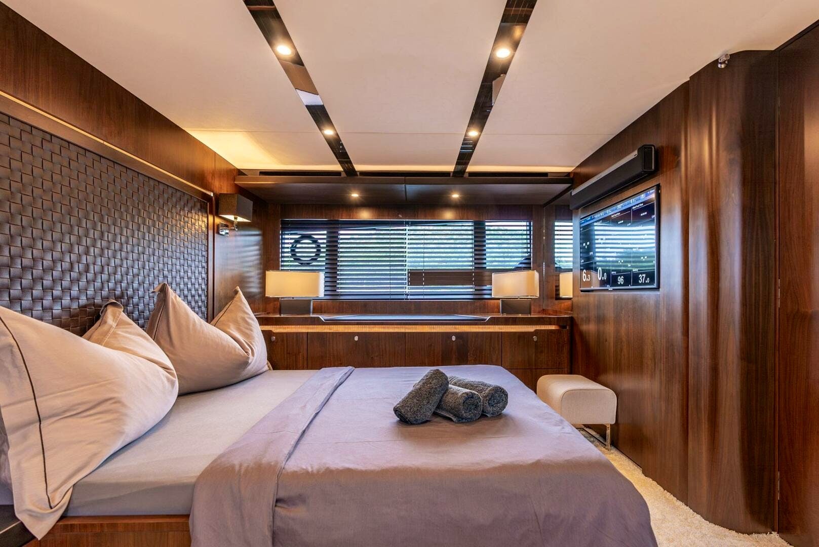 2019 Fairline - Image 21