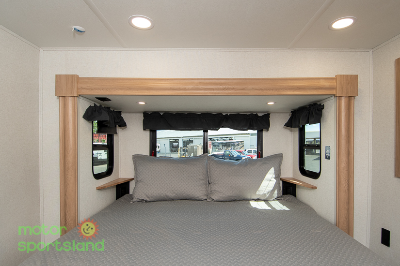 2026 Forest River Sandpiper 3800RK - Image 65