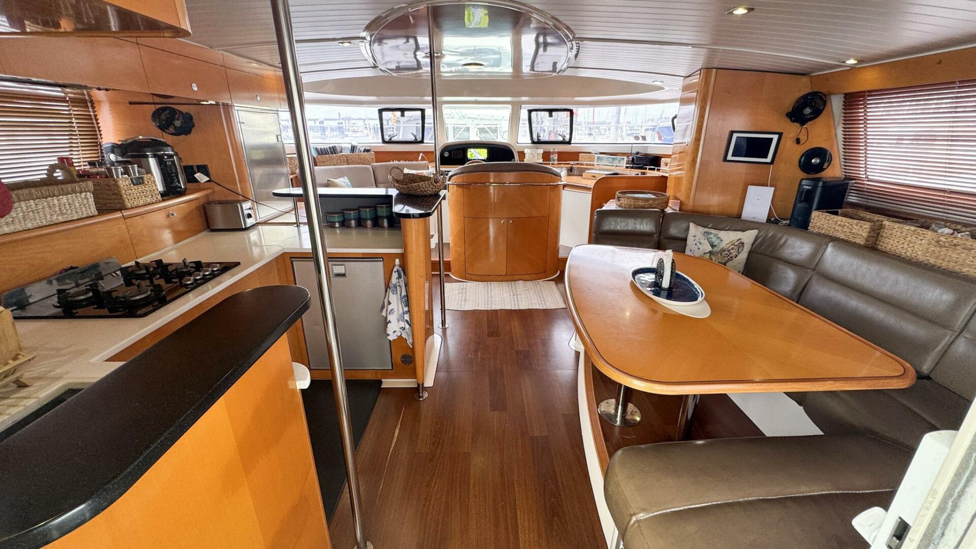 2009 Fountaine Pajot Cumberland 46 - Image 7