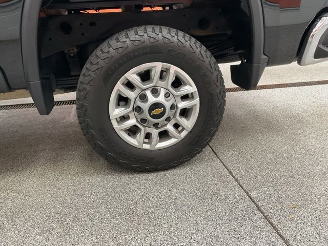2025 Chevrolet Silverado 2500HD 4WD Crew Cab 159" LT - Image 10