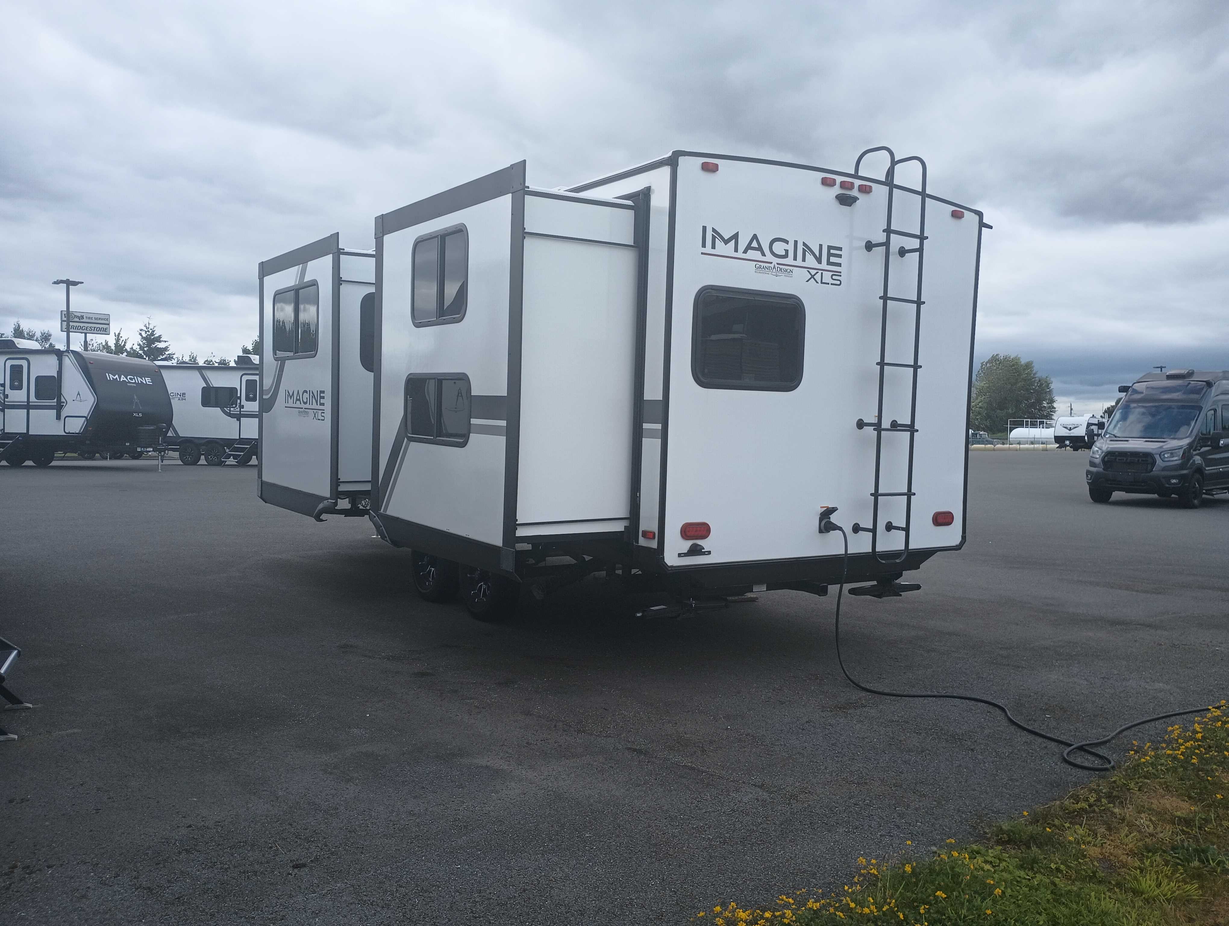 2027 Grand Design Imagine XLS 22BHE - Image 3