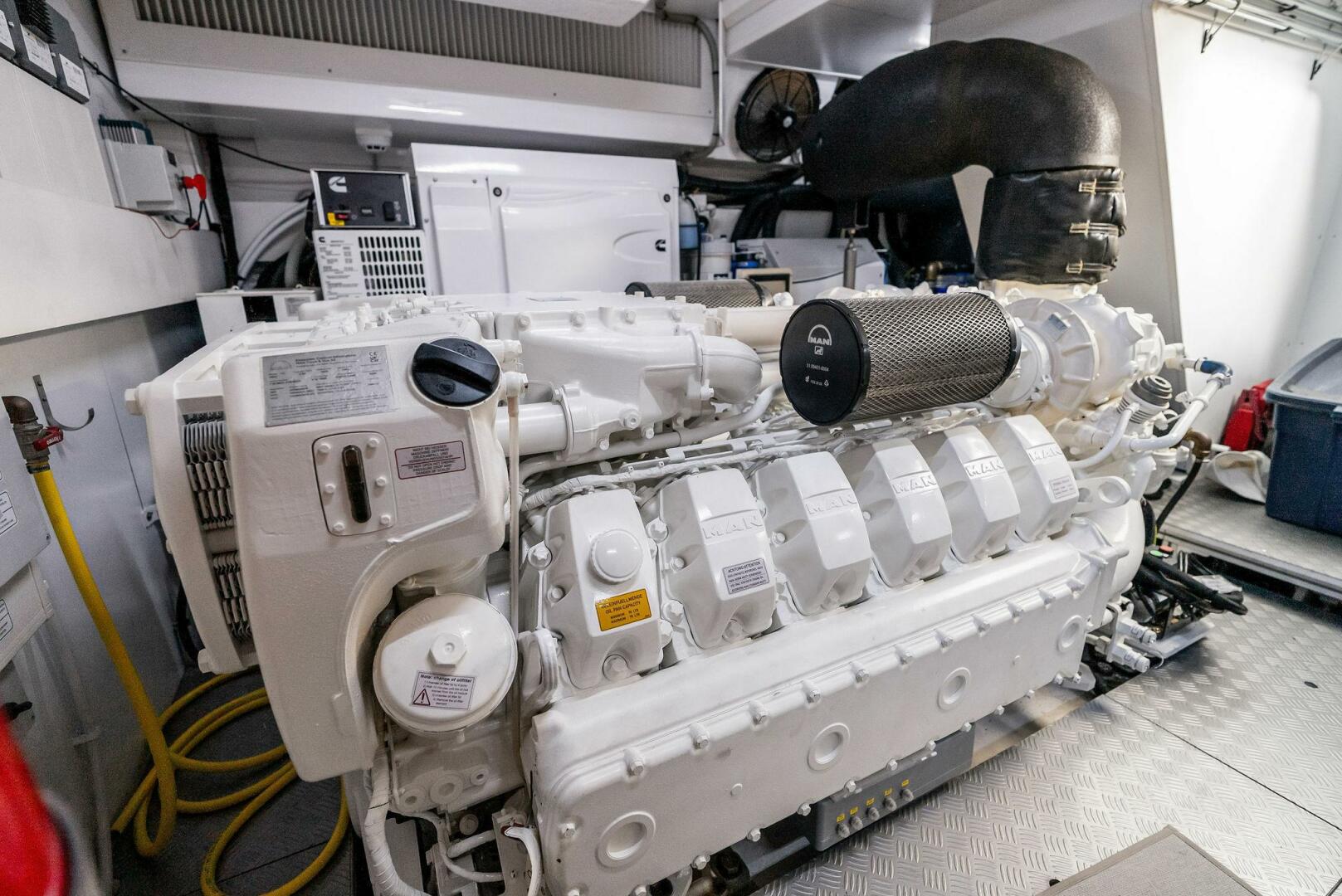 2024 Ferretti Yachts 720 - Image 93