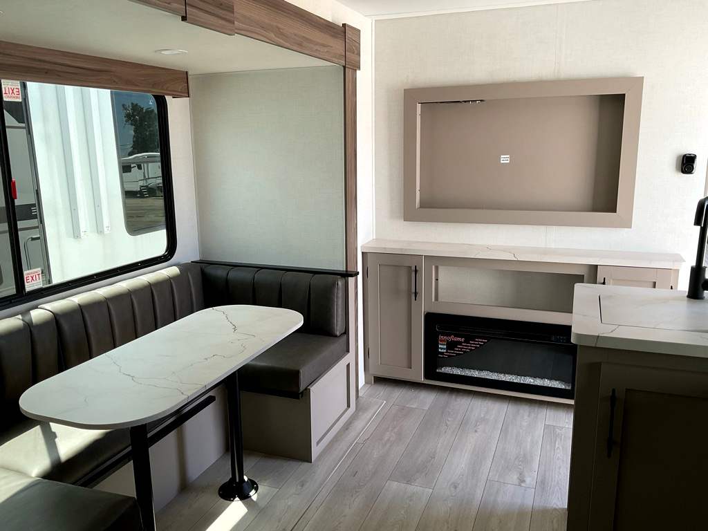 2027 KZ CONNECT C241BHSKE - Image 8
