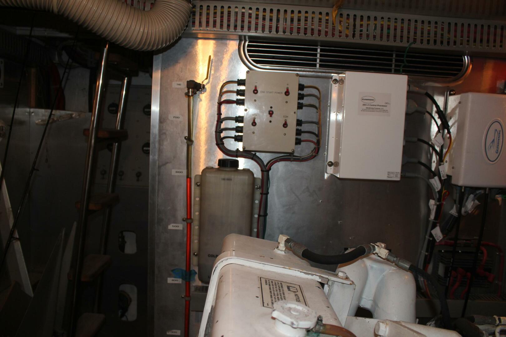 1999 Horizon 70 FLY - Image 30