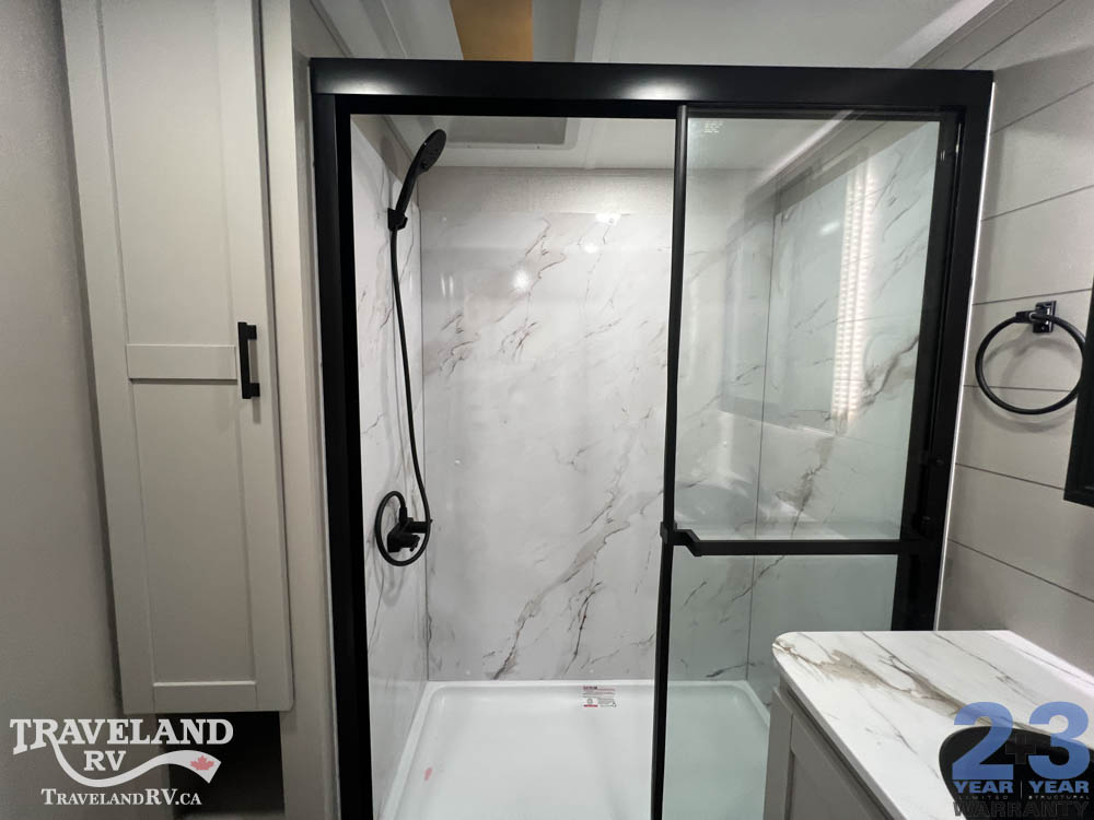2027 Jayco Seismic Fifth Wheel Toy Hauler 395 - Image 31