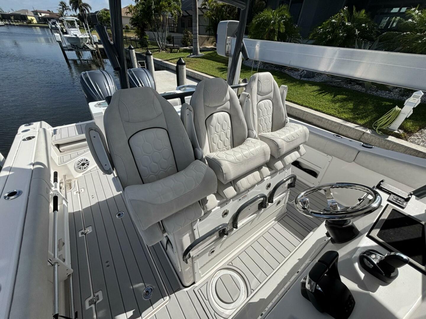 2023 Sea Fox 328 Commander - Image 8