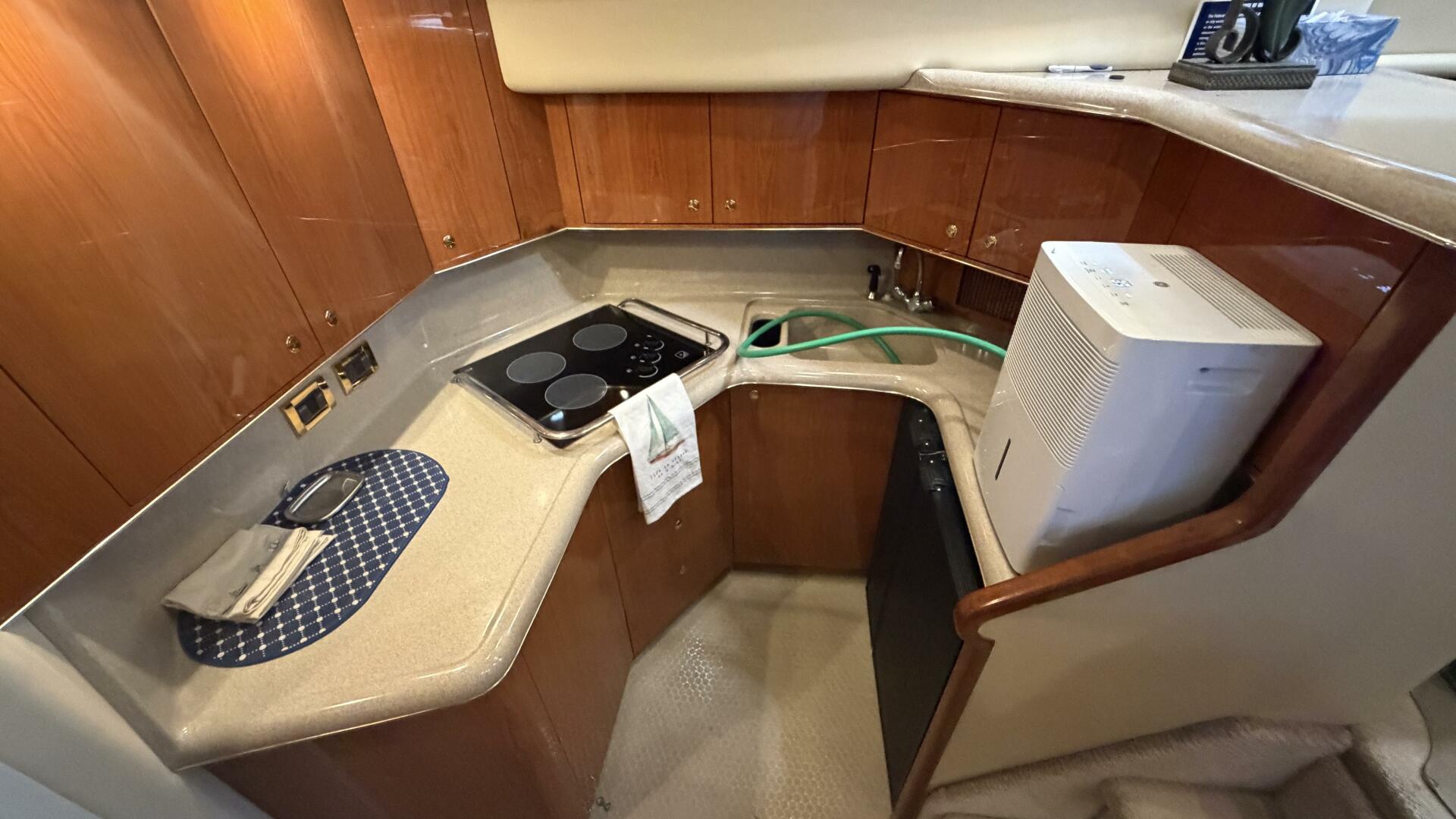 2000 Sea Ray 380 Aft Cabin - Image 27