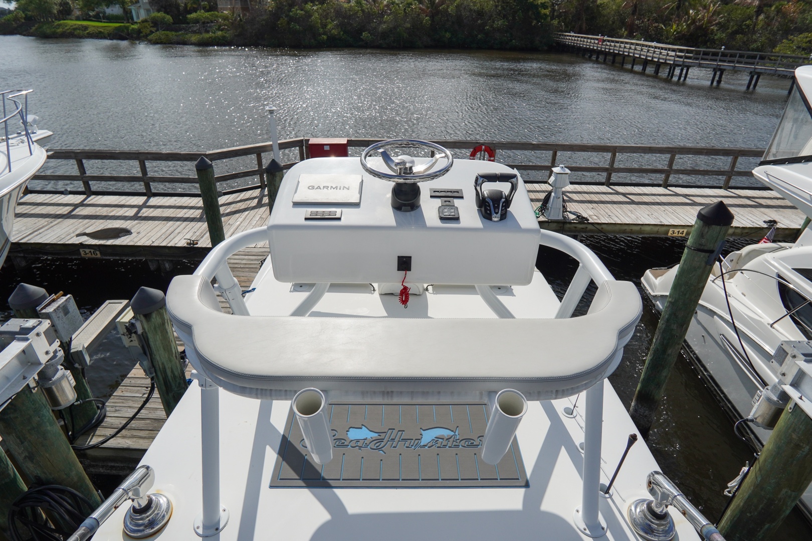 2022 Sea Hunter 41 CTS - Image 22