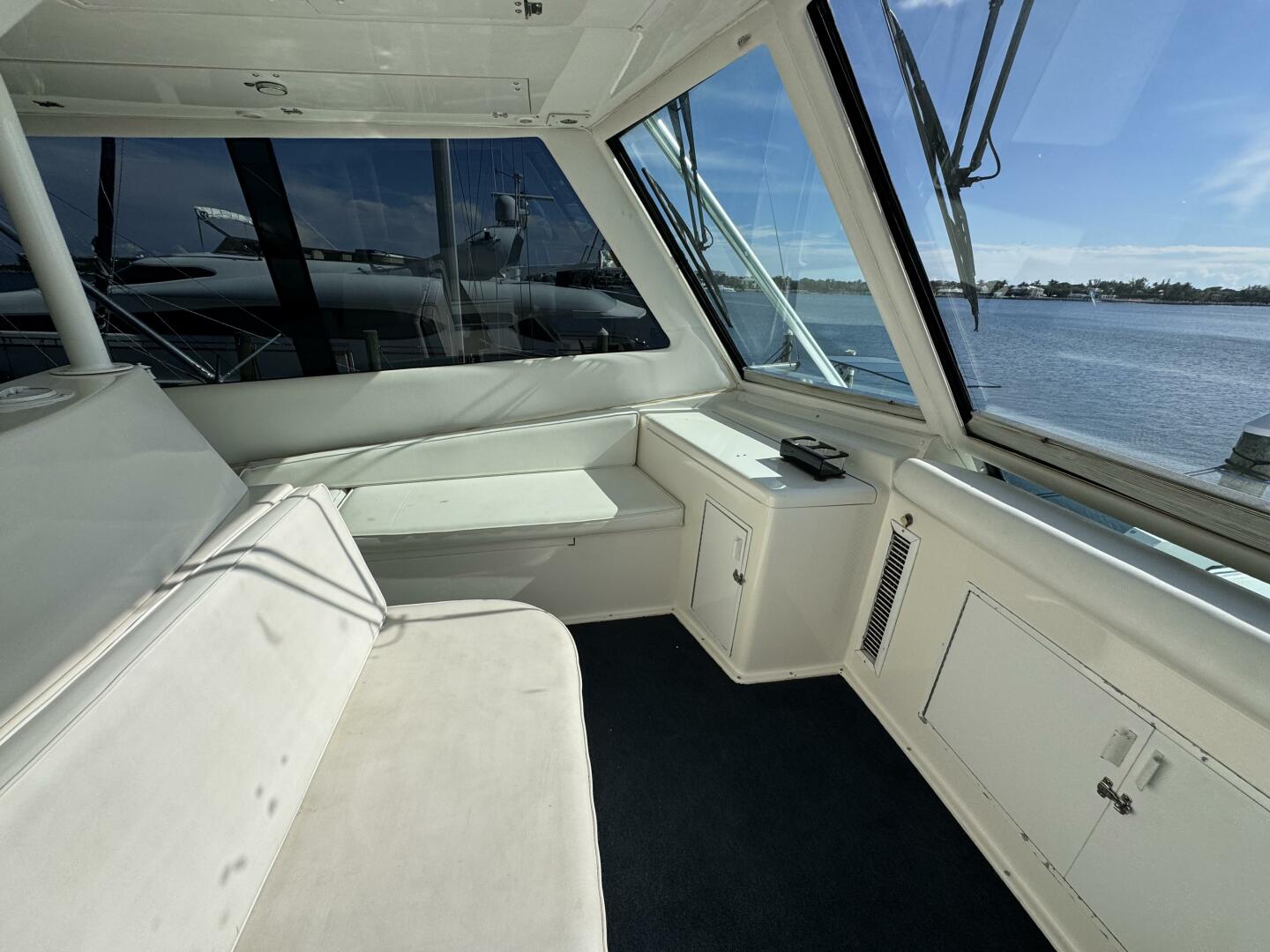 1995 Viking 58 Convertible - Image 55