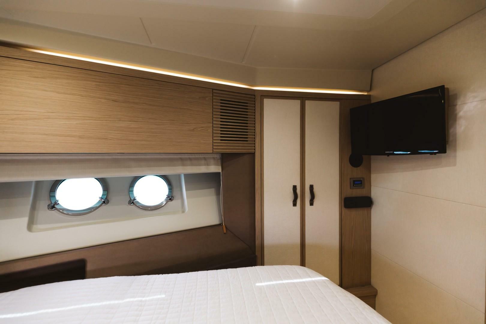 2015 Beneteau Monte Carlo 5 - Image 28